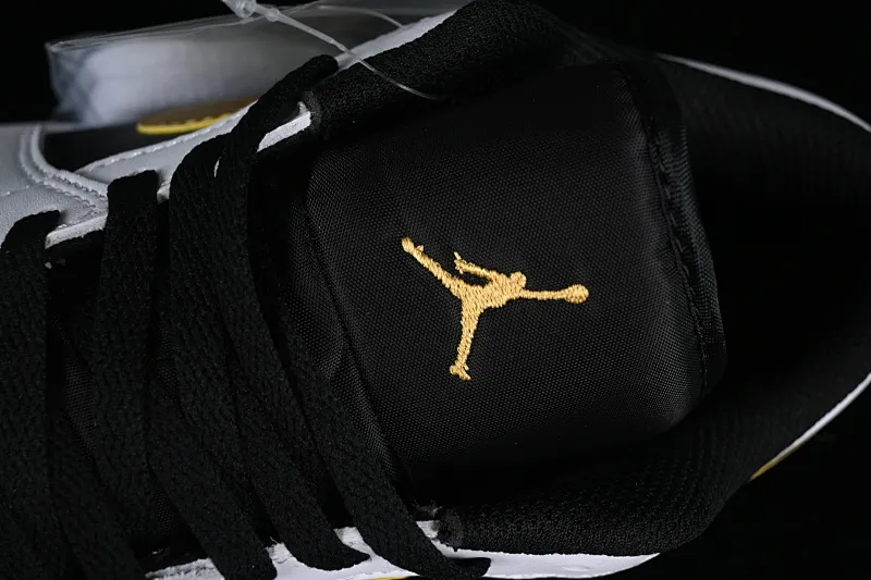 All categories Air Jordan Jordan series basketball shoes Air Jordan 1 Low Z version Air Jordan 1 Low AJ1 Joe 1 black and white gold hook low-top cultural basketball shoes 553558-172